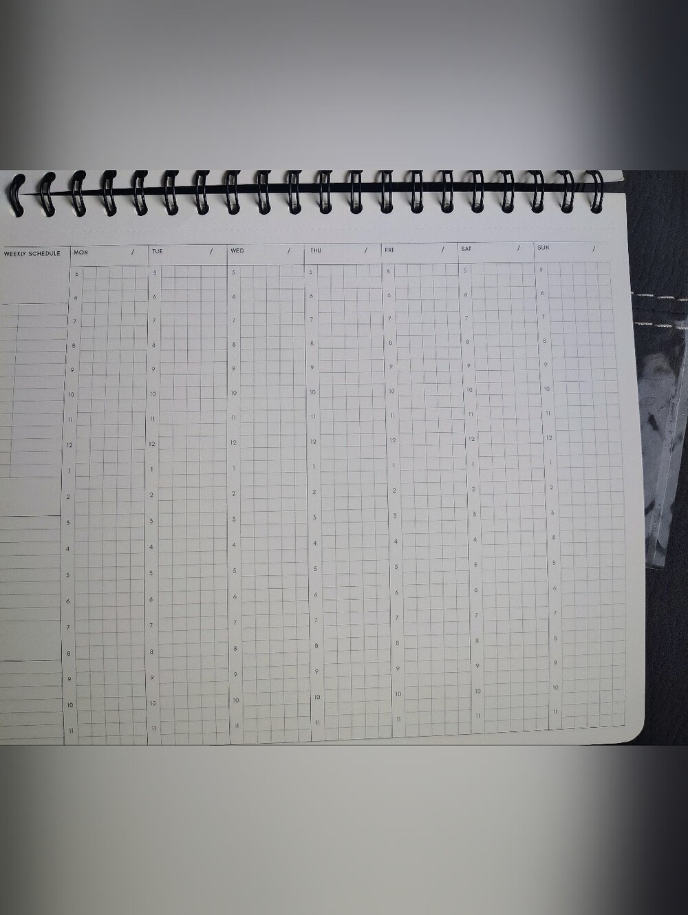 Cloth & Paper Weekly Time Block Notebook - Picture 2 of 3